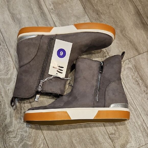 A new day Gray Winter Boots faux suede - Picture 8 of 8